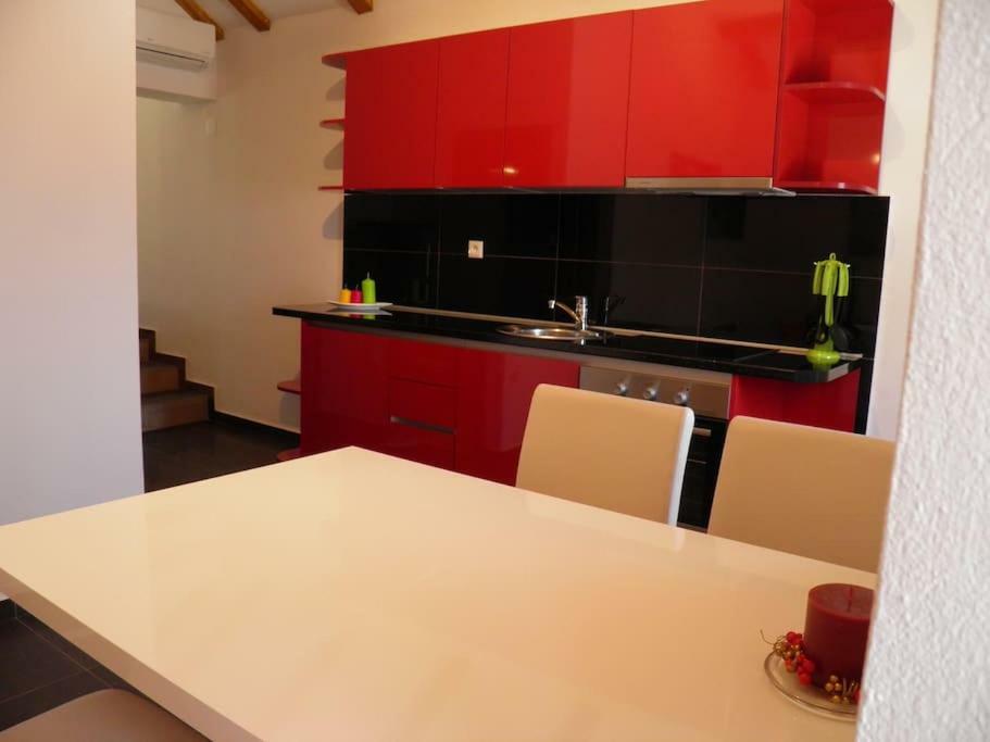 Romantic Apartment Donje Celo Exterior foto